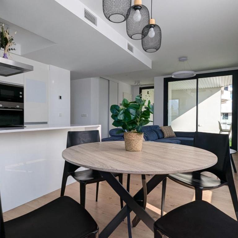 ALLONBAY sweet apartment - Two-Bedroom Apartment with Terrace and Sea View - 4