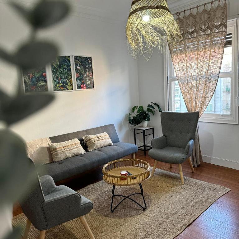 Lupita, apartamento en el centro de Vigo - Apartamento de 3 dormitorios - 87
