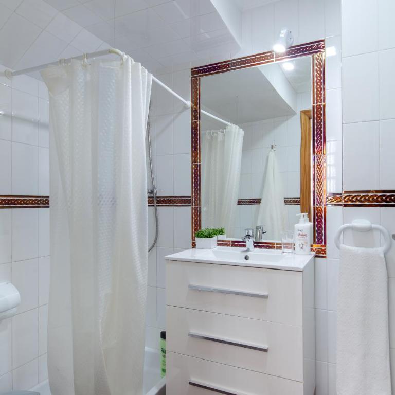 Wonderful 3 bedroom flat in the heart of Triana - Apartamento de 3 dormitorios - 35