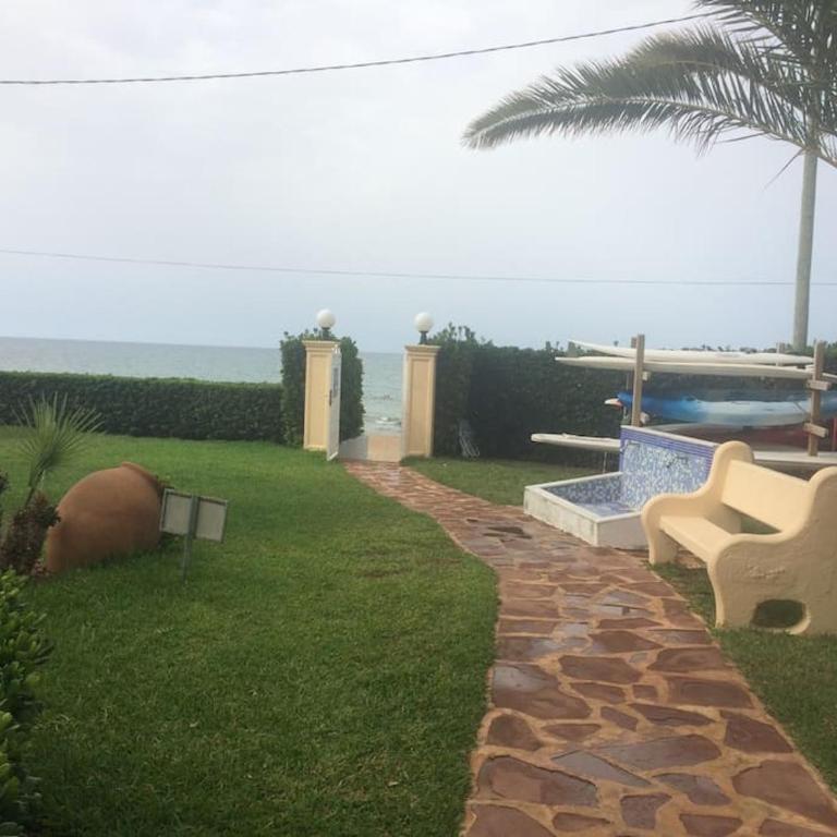 Apartamento Bajo en primera línea de playa Denia - Apartamento de 2 dormitorios - 20