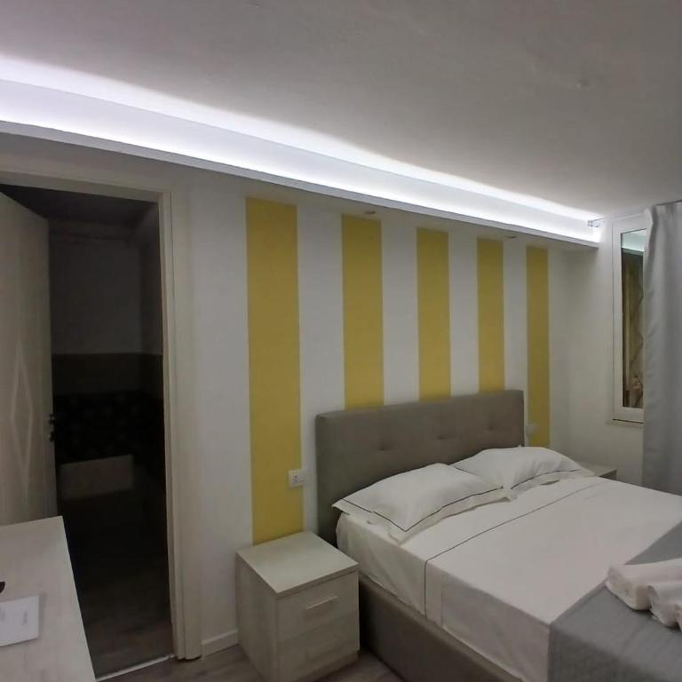 Residenza Aura - Camera Matrimoniale con Bagno Privato - 5
