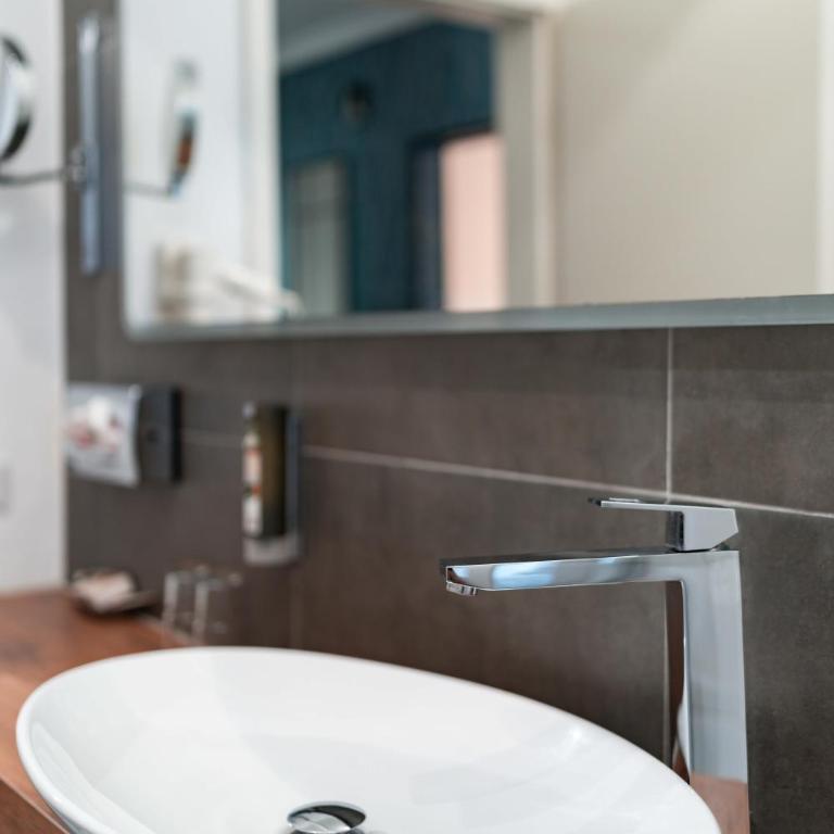 Boutique-Hotel Bayerischer Hof - Studio im Nebengebäude - 6