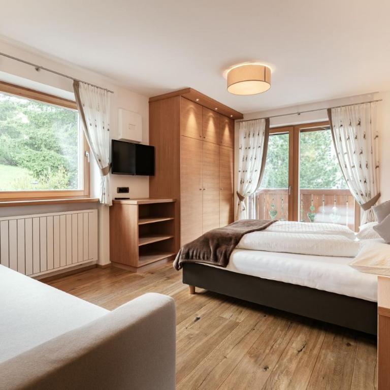 Apartments Burvel - Appartamento Deluxe con 2 Camere da Letto e Vista Giardino - 4