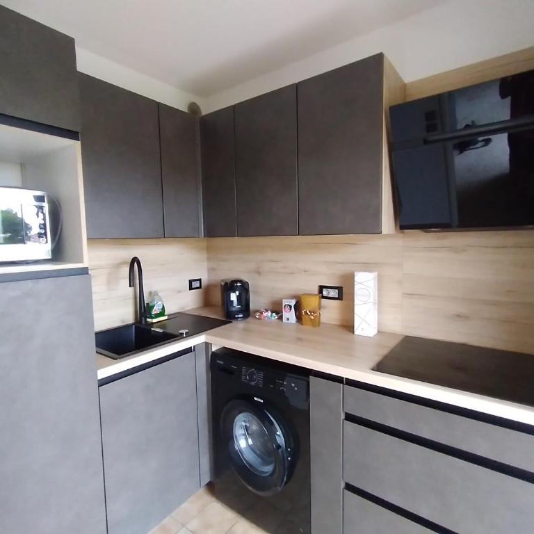 Studio entièrement rénové coté plage avec garage - Appartement-Studio avec 1 Lit Double - 4