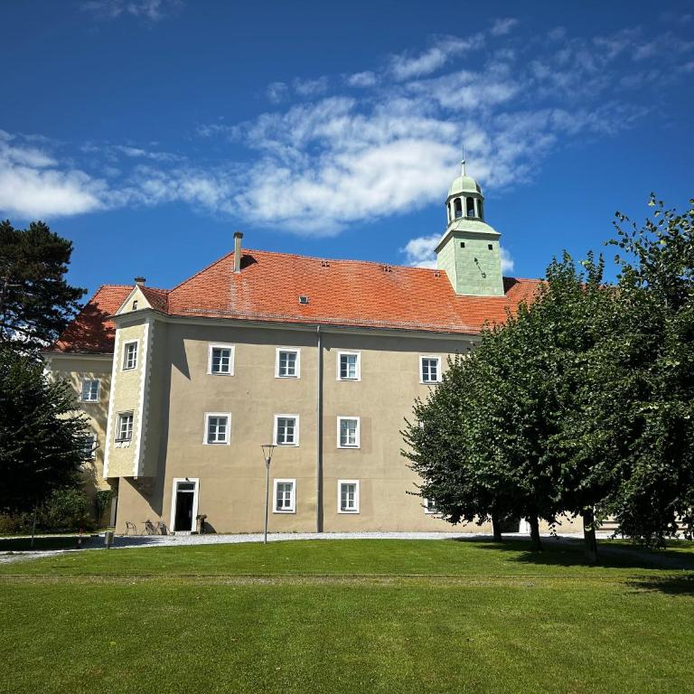 Schloss Apartment Lankowitz - Two-Bedroom Apartment - 35