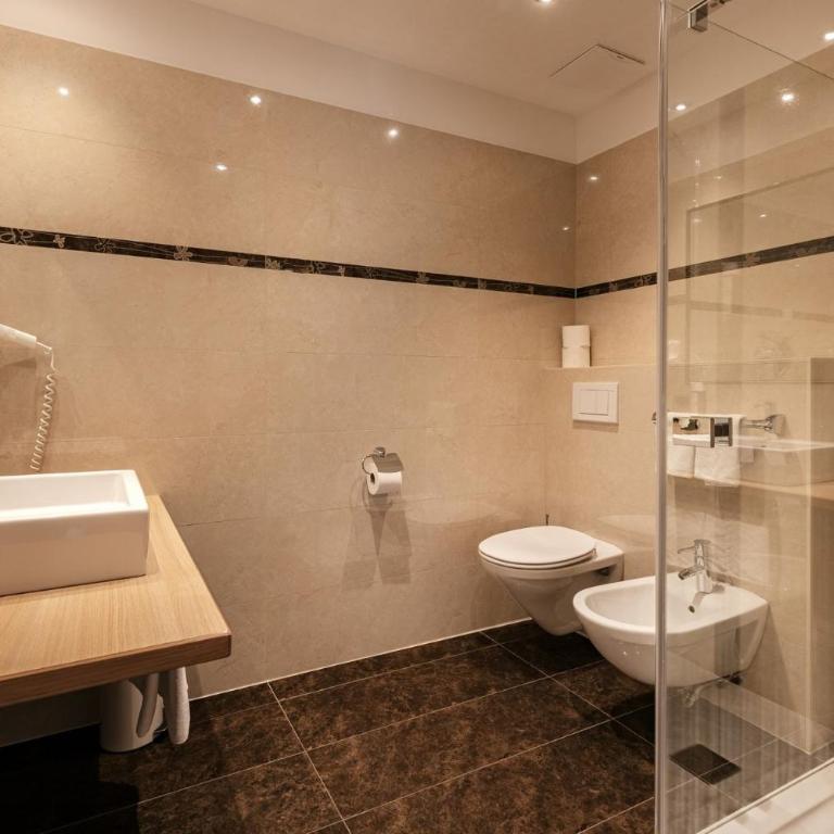 Apartments Burvel - Appartamento Premium con 3 Camere da Letto e Balcone - 4