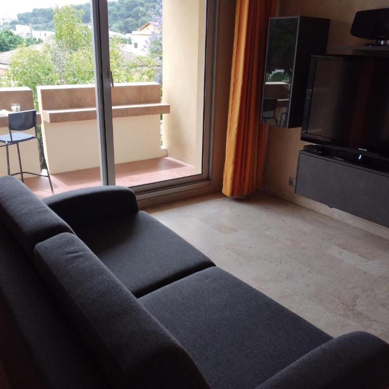 Studio entièrement rénové coté plage avec garage - Appartement-Studio avec 1 Lit Double - 8