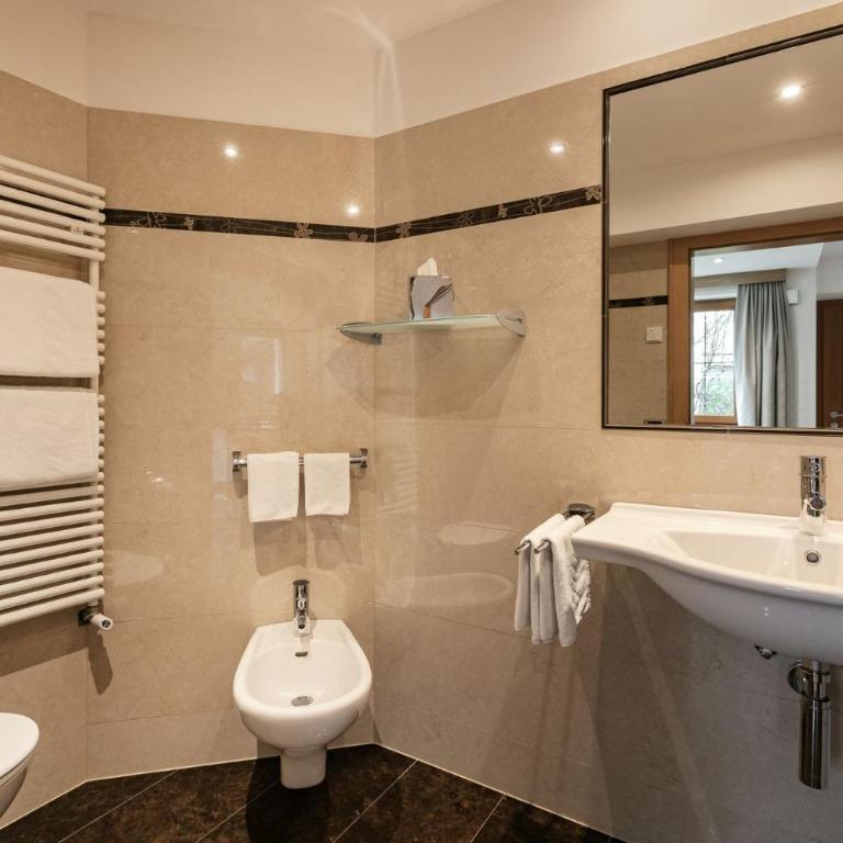 Apartments Burvel - Appartamento Deluxe con 2 Camere da Letto e Vista Giardino - 6