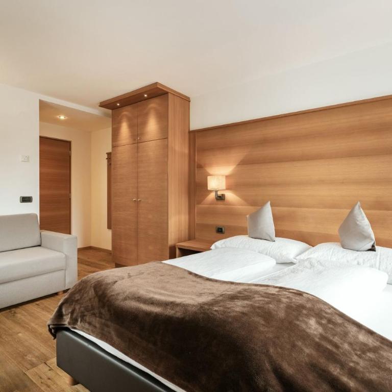 Apartments Burvel - Appartamento Deluxe con 2 Camere da Letto e Vista Giardino - 9