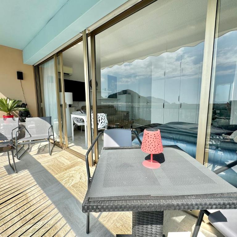 My Resid Appart Divina Cannes Marina vue mer - Studio mit Meerblick - 10