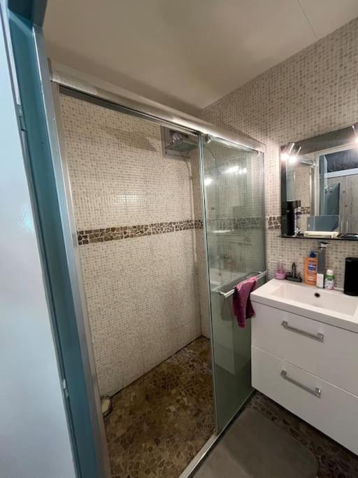 Studio cosy à Sanary - Appartement 2 Chambres - 7