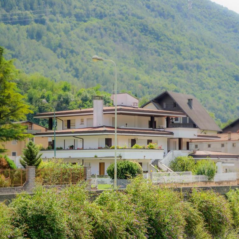 Casa dei Pini - Appartamento con 1 Camera da Letto e Terrazza - 1
