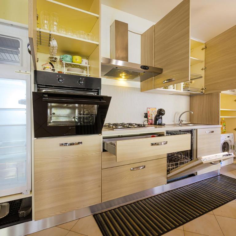 Casa dei Pini - Appartamento con 1 Camera da Letto e Terrazza - 14