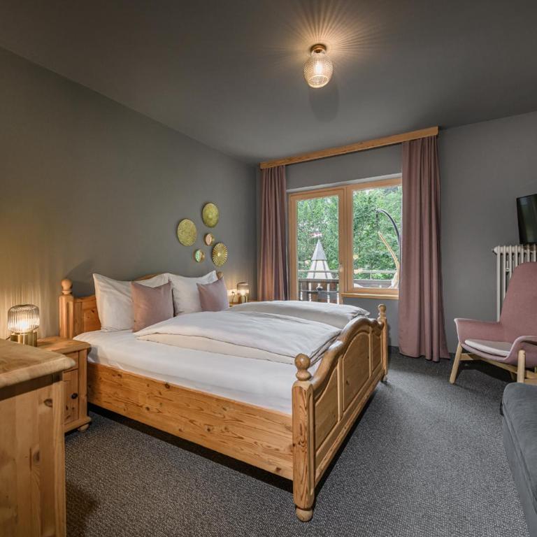 B&B Berglift direkt an der Talstation - Habitación Doble con balcón (2 adultos + 1 niño) - 1