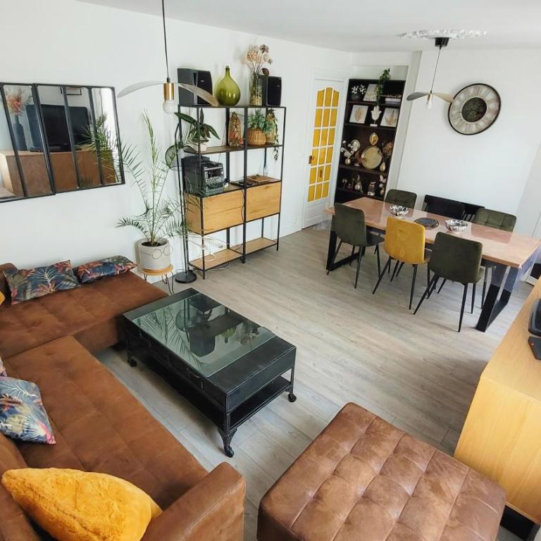 appartement familial refait à neuf centre Paris 20ème - Appartement 2 Chambres - 2