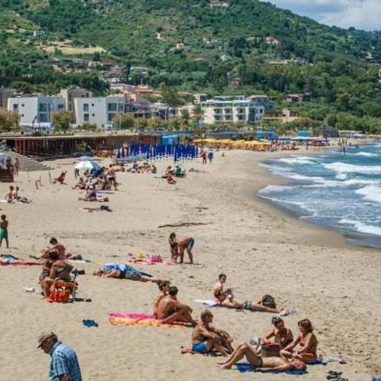 Cavour Holidays - Appartamento - Piano Terra - 53