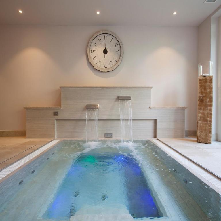 Suite Appartement 713 - One-Bedroom Apartment with Terrace and Spa Access - 85
