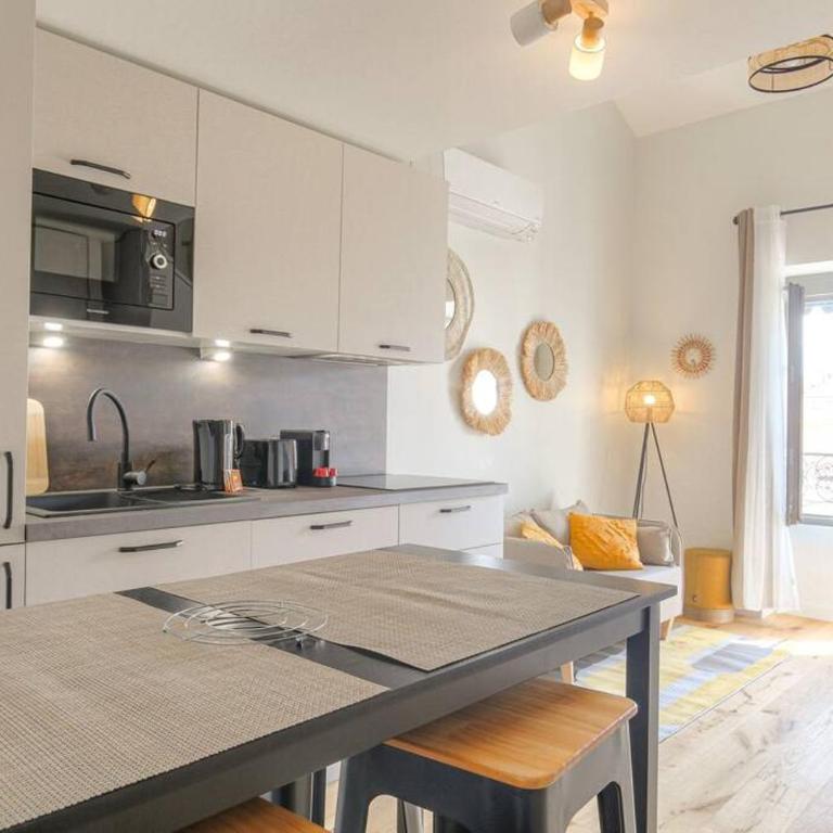 Appartement T3 neuf, climatisé proche Lyon 3 - Appartement 2 Chambres - 2