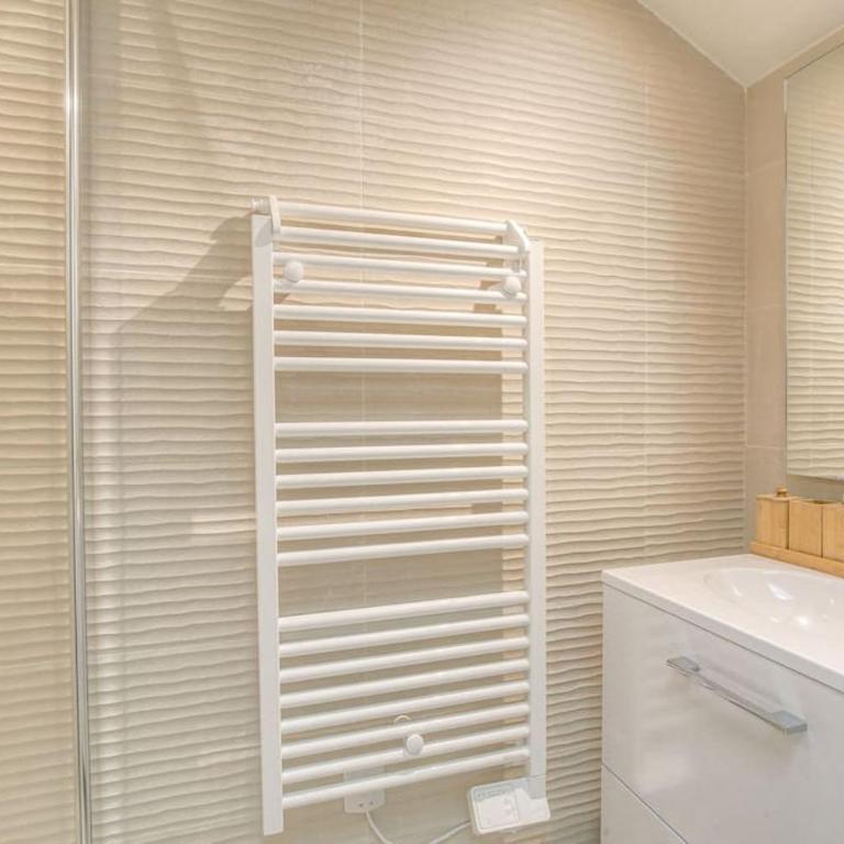 Appartement T3 neuf, climatisé proche Lyon 3 - Appartement 2 Chambres - 15