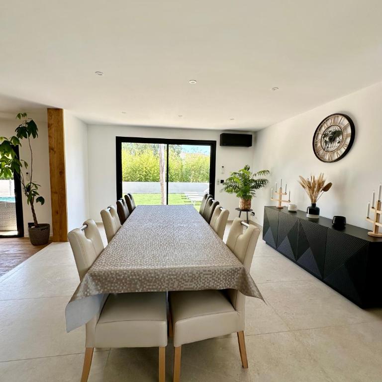 Villa cosy avec sa piscine - Villa - 25