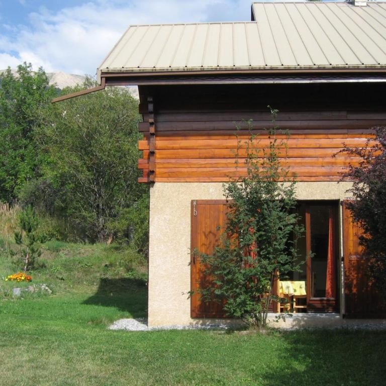 Small duplex chalet with garden - Appartement - 1