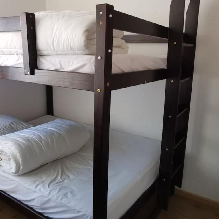Joli F2 de 2 à 8 places, 300m centre station ski - Appartement 1 Chambre avec Balcon et Vue sur les Montagnes - 3