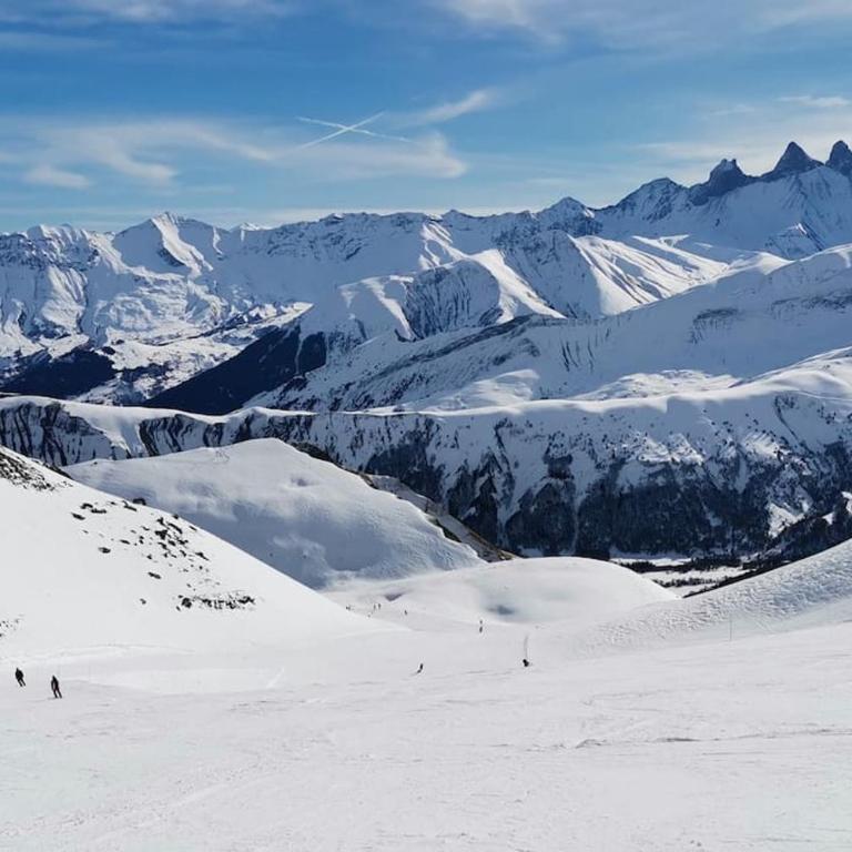 Joli F2 de 2 à 8 places, 300m centre station ski - Appartement 1 Chambre avec Balcon et Vue sur les Montagnes - 10