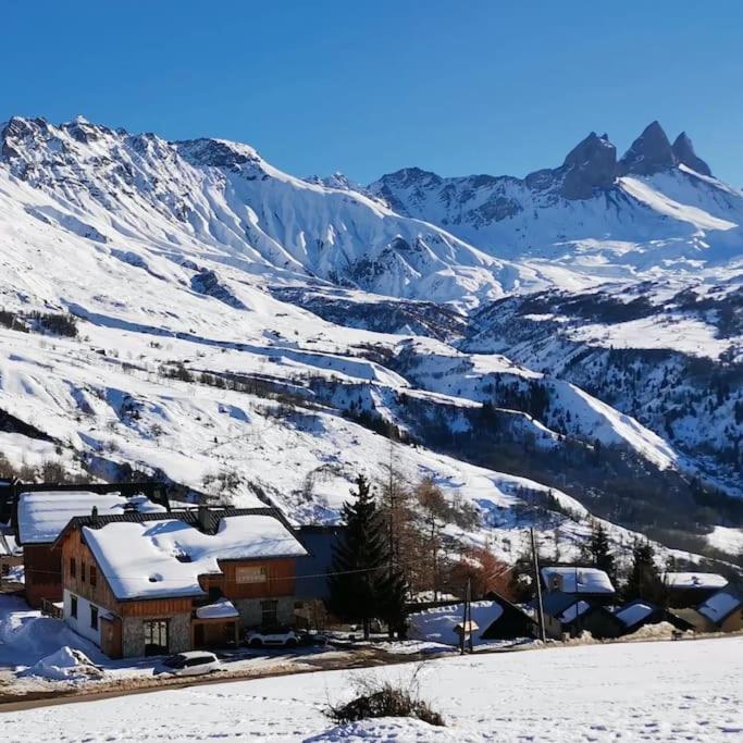 Joli F2 de 2 à 8 places, 300m centre station ski - Appartement 1 Chambre avec Balcon et Vue sur les Montagnes - 13