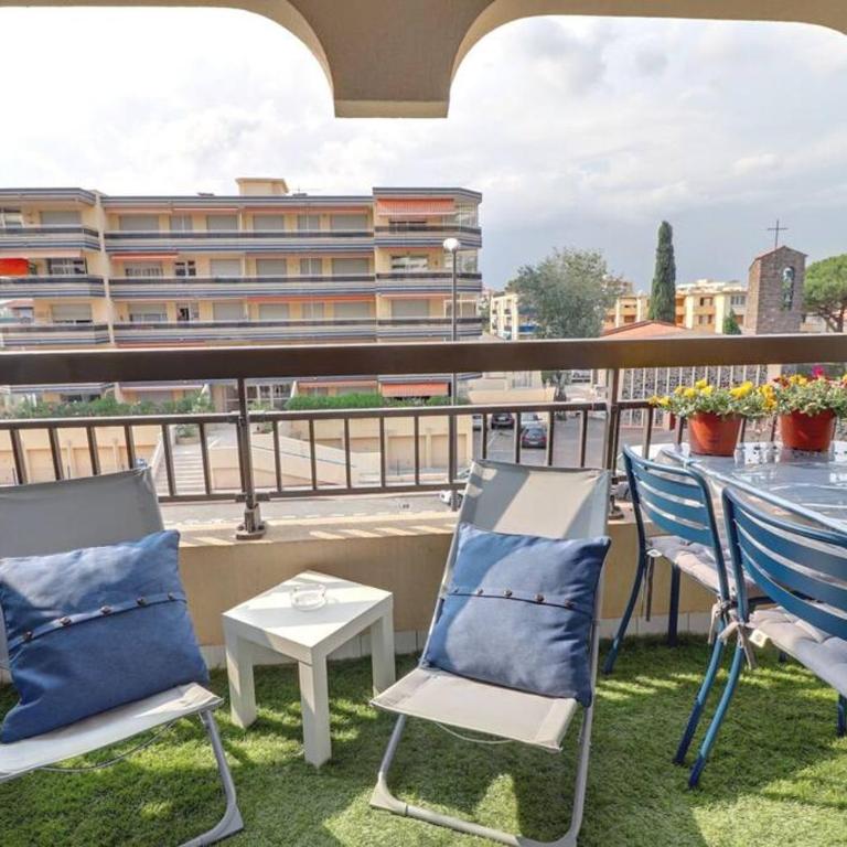Fréjus Plage Paradis T1 cabine clim terrasse Wi-Fi - Apartment mit 1 Schlafzimmer - 2