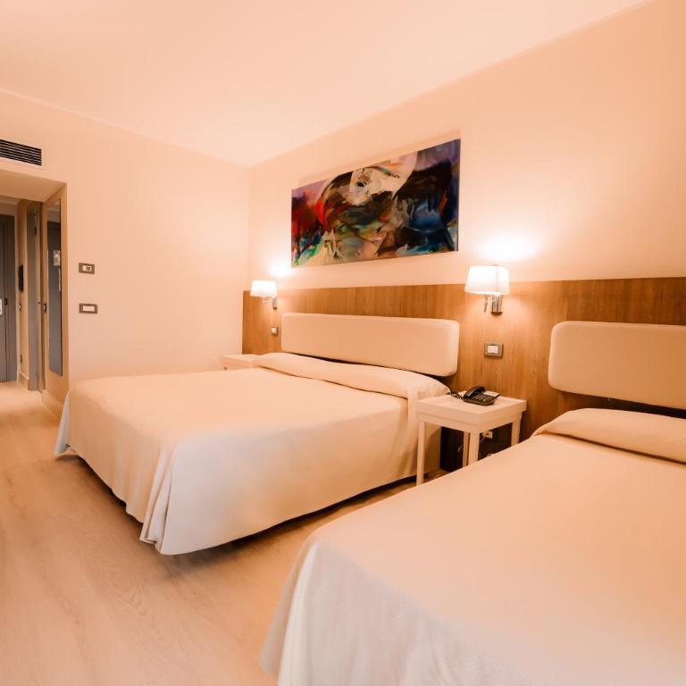 Hotel Mirasole International - Camera Tripla Comfort - 1