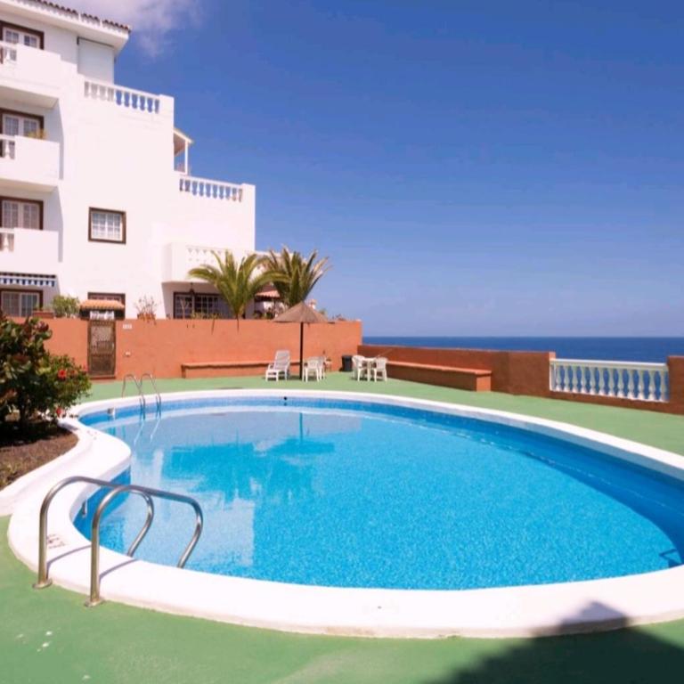 Apartamento con terraza vistas al mar - Apartamento de 3 dormitorios - 4