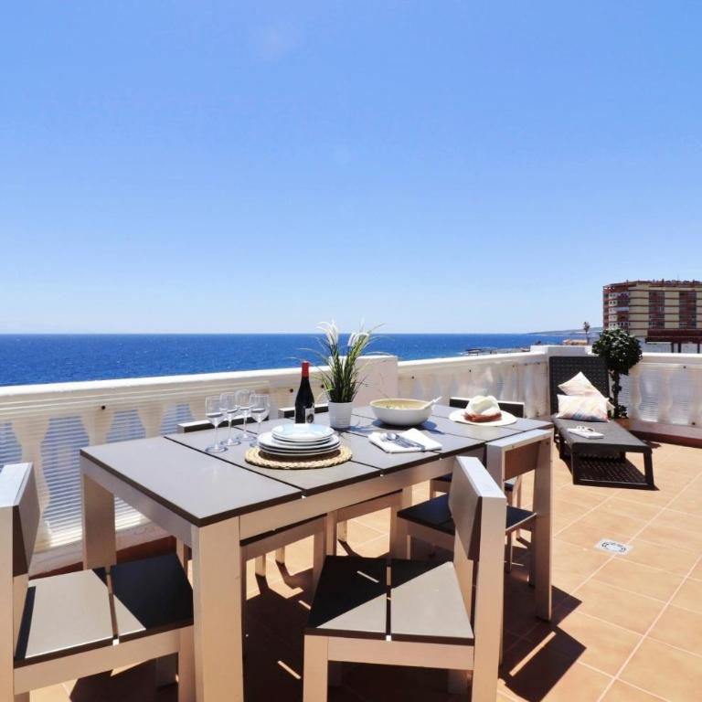 Apartamento con terraza vistas al mar - Apartamento de 3 dormitorios - 6