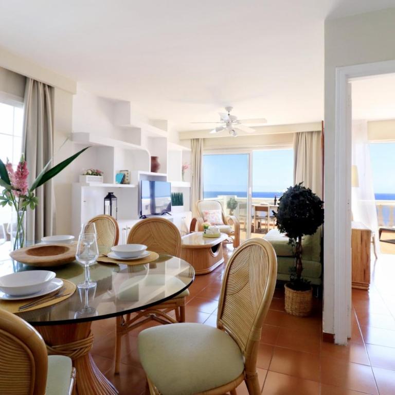 Apartamento con terraza vistas al mar - Apartamento de 3 dormitorios - 10