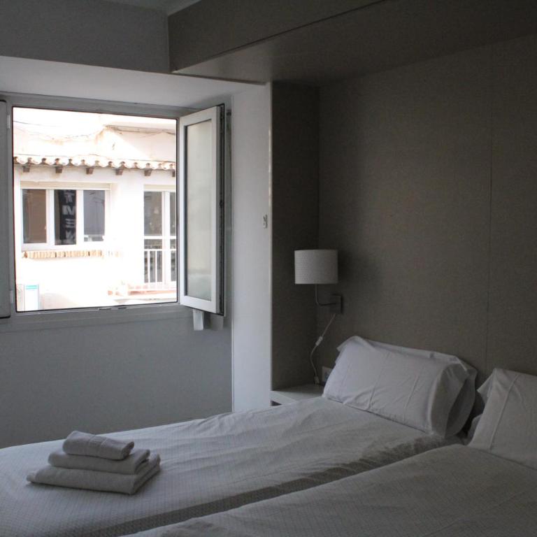 Carihuela Beach Apartamentos - Apartment with street view - 9