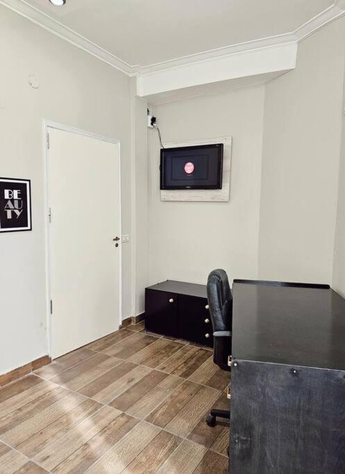 Amplia casa ubicada en el centro 6Pax - By Inside - Four-Bedroom House - 12