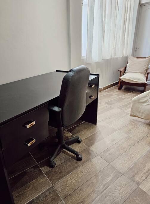 Amplia casa ubicada en el centro 6Pax - By Inside - Four-Bedroom House - 30