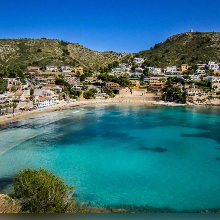 Villa Jade Moraira - Four-Bedroom House - 8