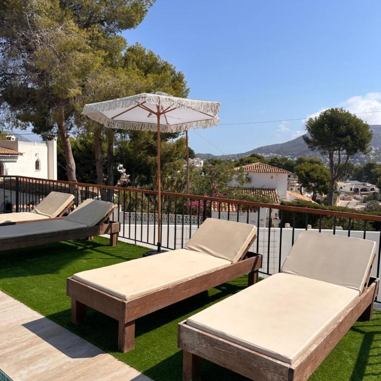 Villa Jade Moraira - Four-Bedroom House - 13
