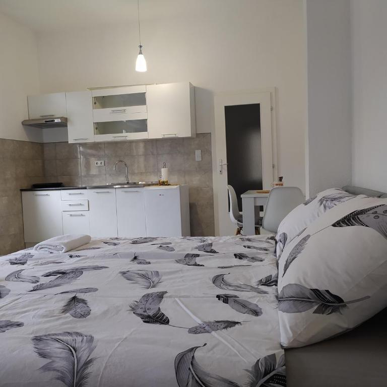 Apartment Narona - One-Bedroom Apartment - 5