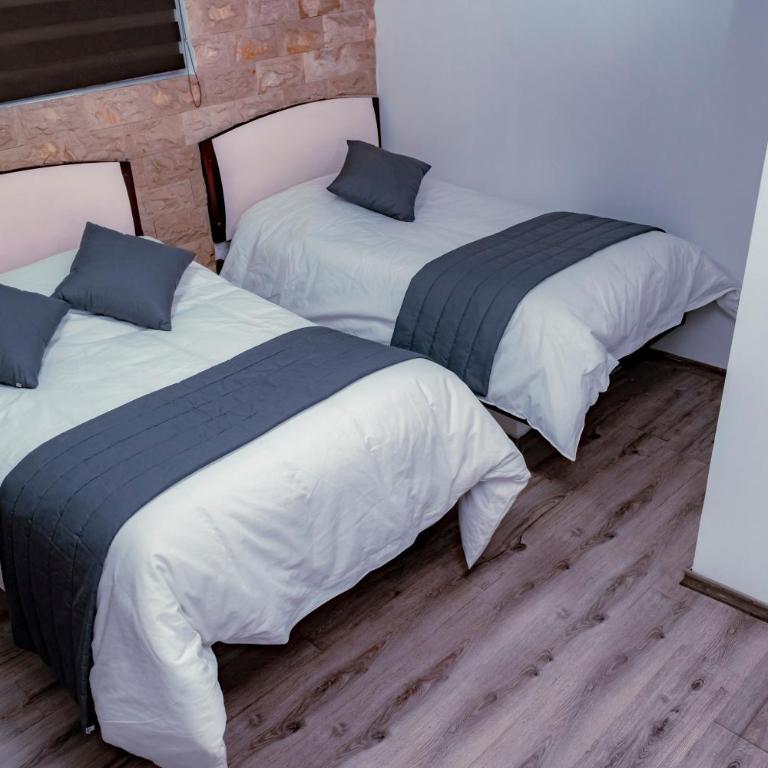 Park Hotel - Family Room - 6