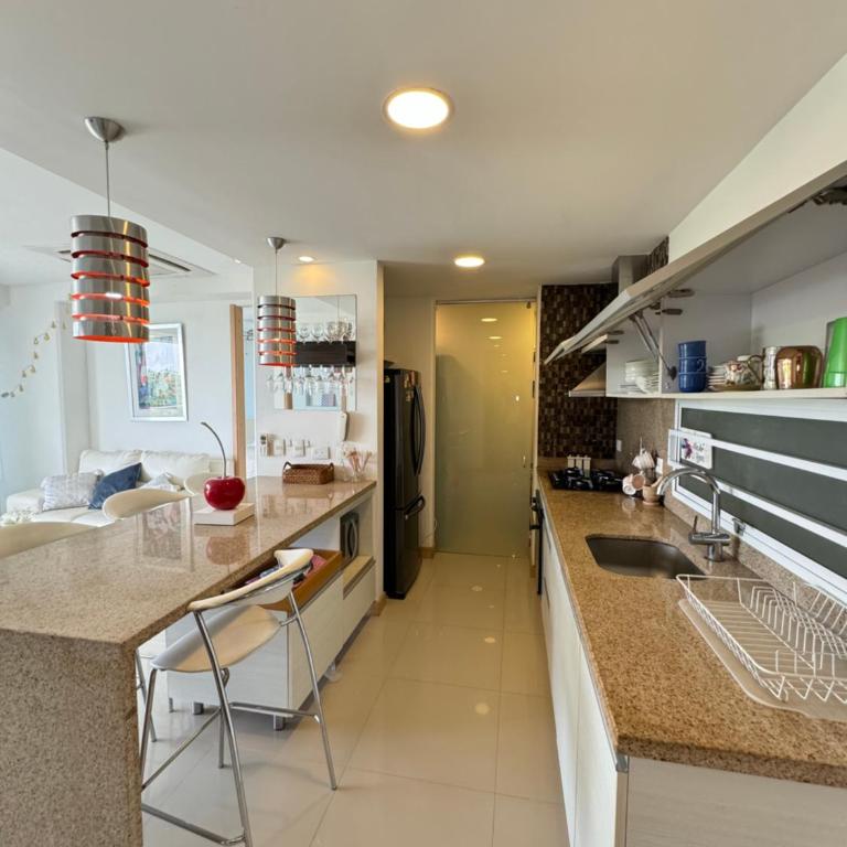 Hermoso apartamento - Family Two-Bedroom Apartment with View - 3