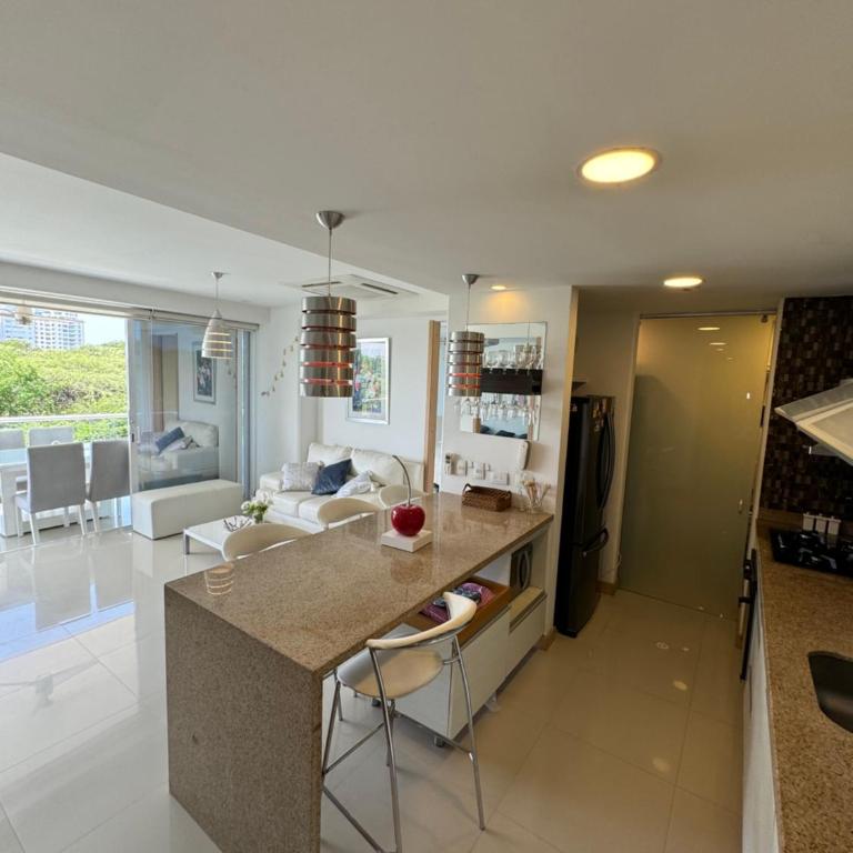 Hermoso apartamento - Family Two-Bedroom Apartment with View - 27