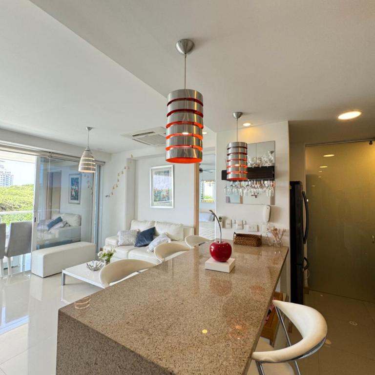 Hermoso apartamento - Family Two-Bedroom Apartment with View - 32