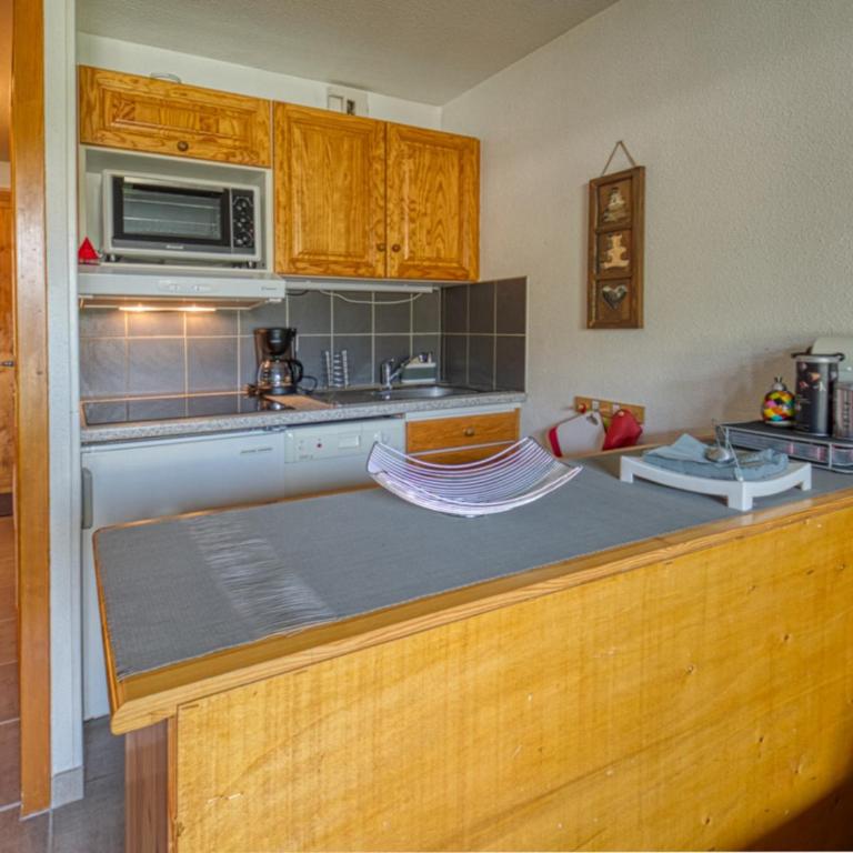 Appartement rénové proche lac et navette, 4 pers, non-fumeur, sans internet - Appartement 1 Chambre - 12