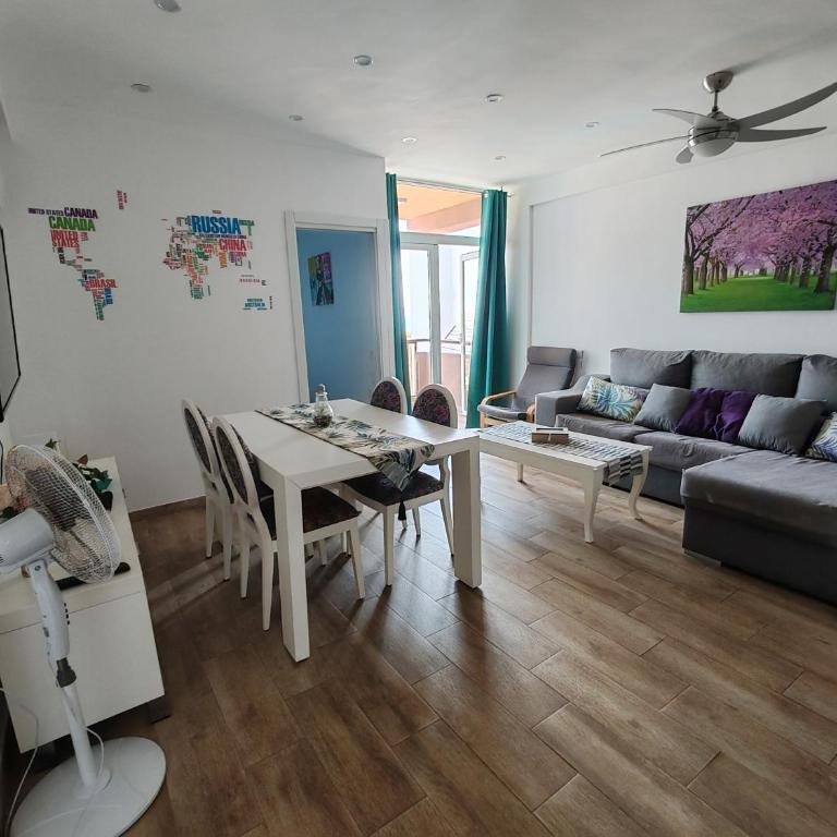 Villa Bravo Beach - Parking gratis & Piscina - Two-Bedroom Apartment - 20