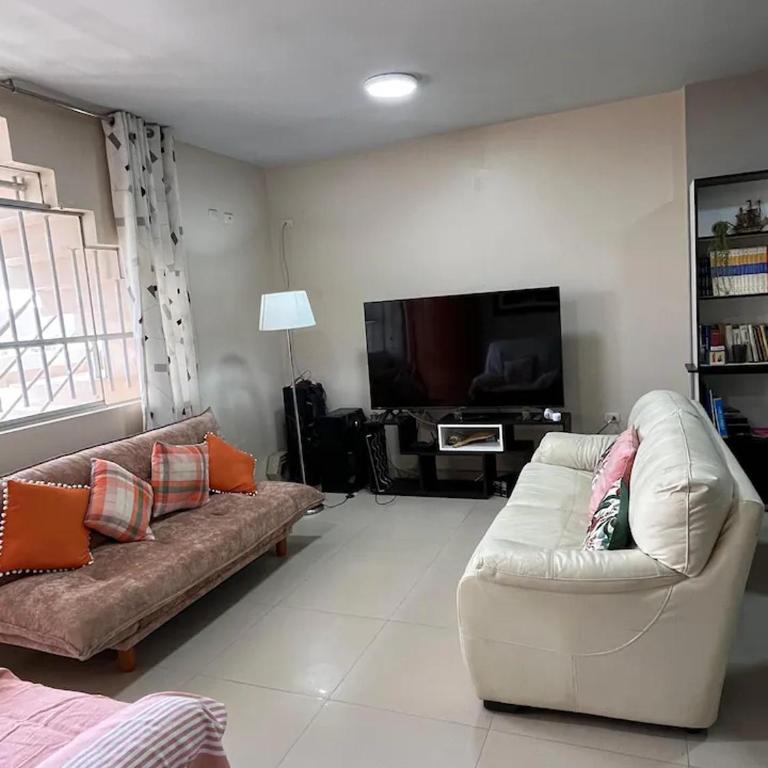 Depa Sauce - Three-Bedroom Apartment - 3