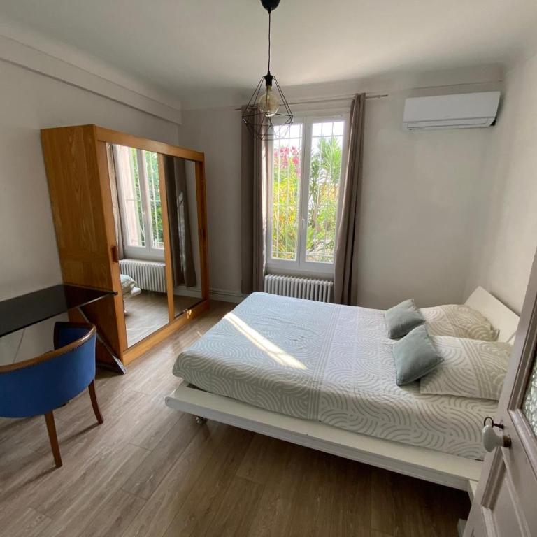 La campagne en ville piscine, jardins et 2 chambres tout confort - Appartement 2 Chambres - 5