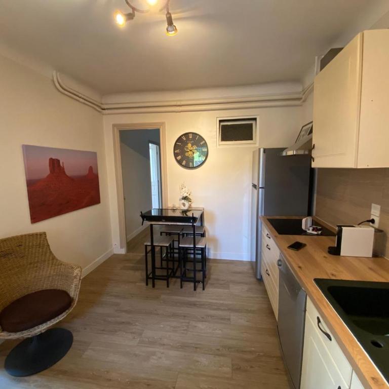 La campagne en ville piscine, jardins et 2 chambres tout confort - Appartement 2 Chambres - 7
