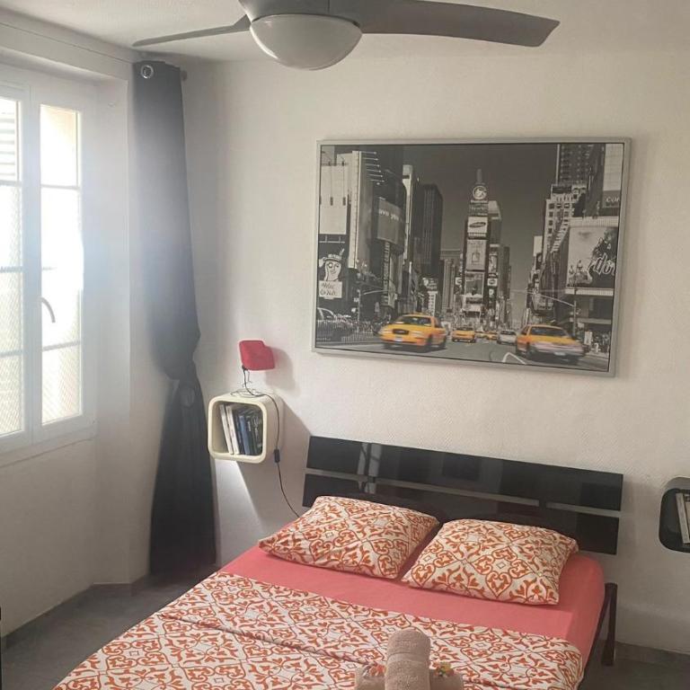 Le Suffren, studio classé ventilé ,wifi, à 100 m de la plage - Apartment - 2