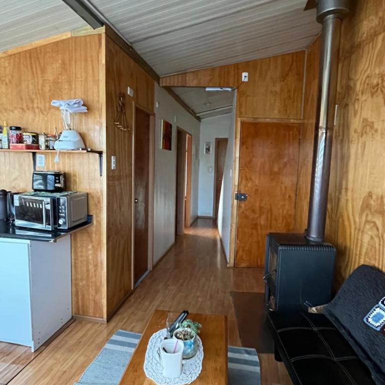 Cabaña con estacionamiento privado - Three-Bedroom Apartment - 3